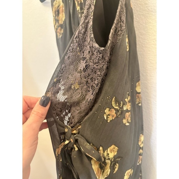 Free People Gray floral Dress, Women’s size XSmall, ties at side, D27 - Picture 8 of 8
